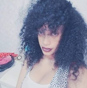 Meet your Posher, Hanii